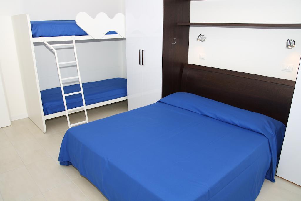 Residence Equilio Family Apartments 리도 디 예솔로 객실 사진