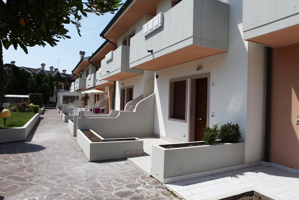 Residence Equilio Family Apartments 리도 디 예솔로 외부 사진